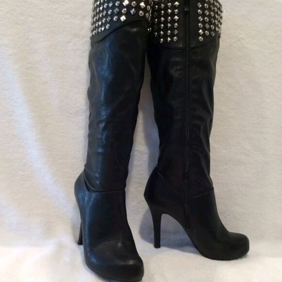 BCBG GENERATION KNEE HIGH STUDDED BOOT - Picture 2 of 9